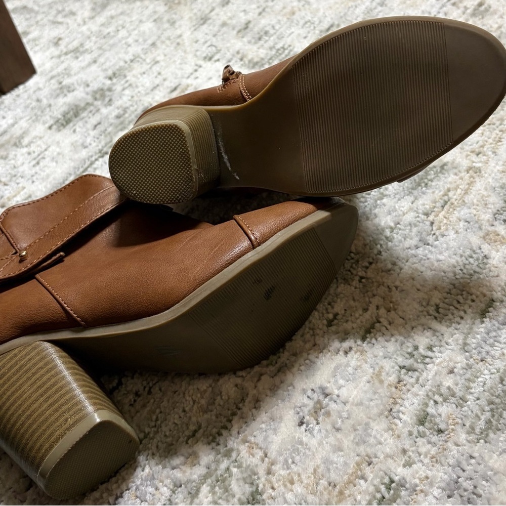 LC Lauren Conrad Bonbon Cognac Ankle Boots Size 7 Block Heel Side Zip Booties - Picture 5 of 9